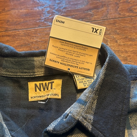 Northwest Territory Gray and Blue Plaid Button Down Shirt size XLarge NWT - Picture 6 of 7